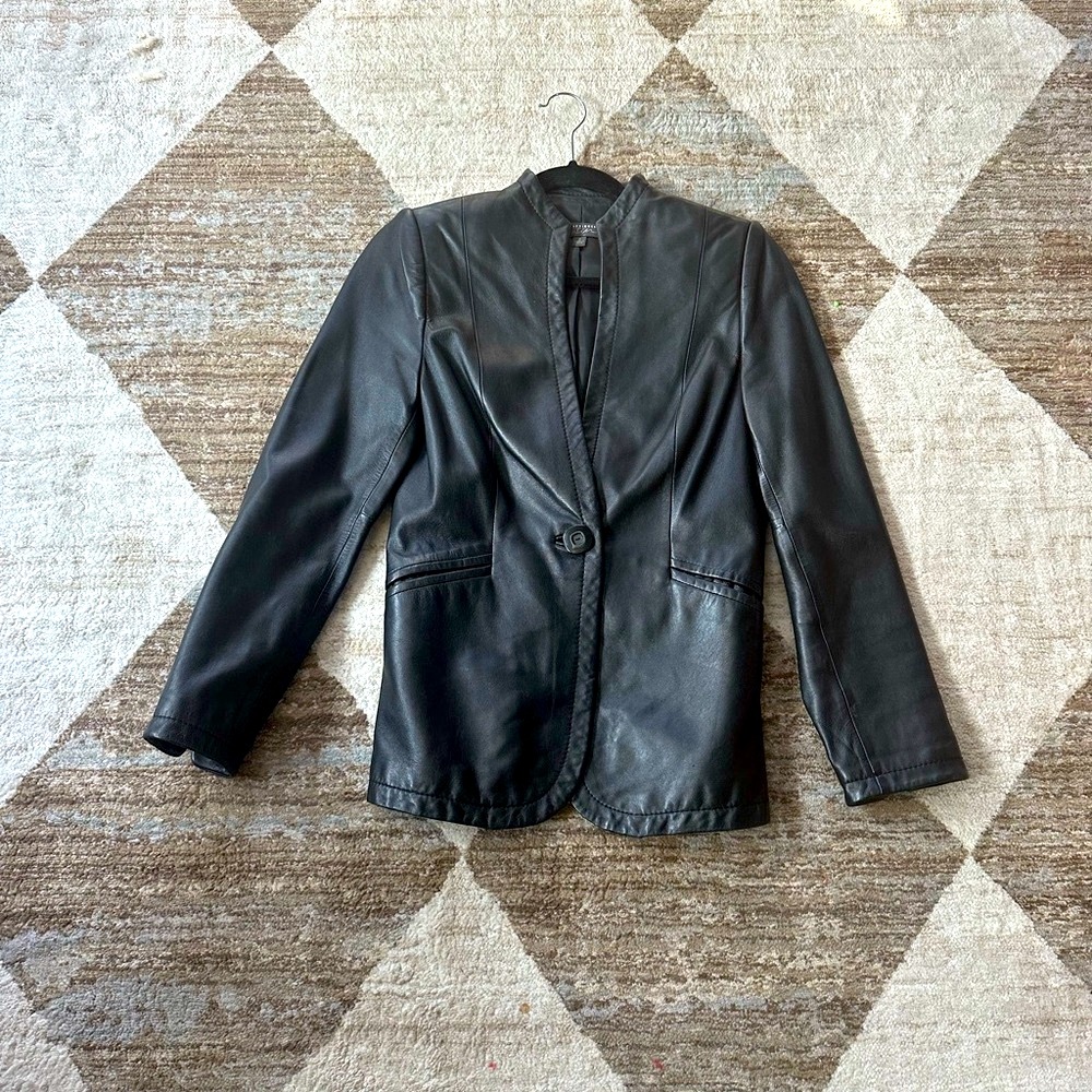 Vintage black leather blazer / minimalist fitted jacket / 90s style